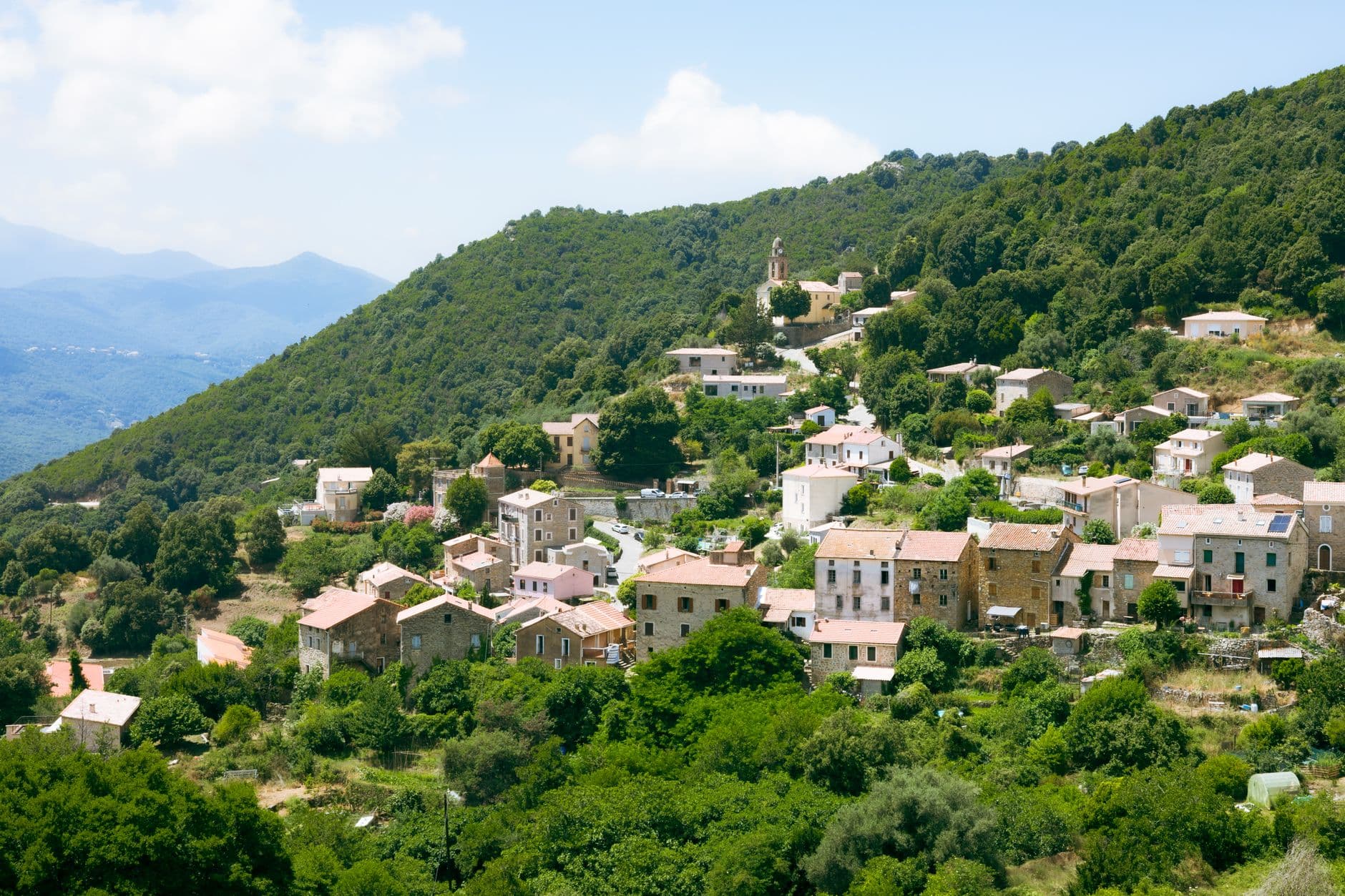 Navigation hauturière Ajaccio — traversée au-delà de la bande côtière